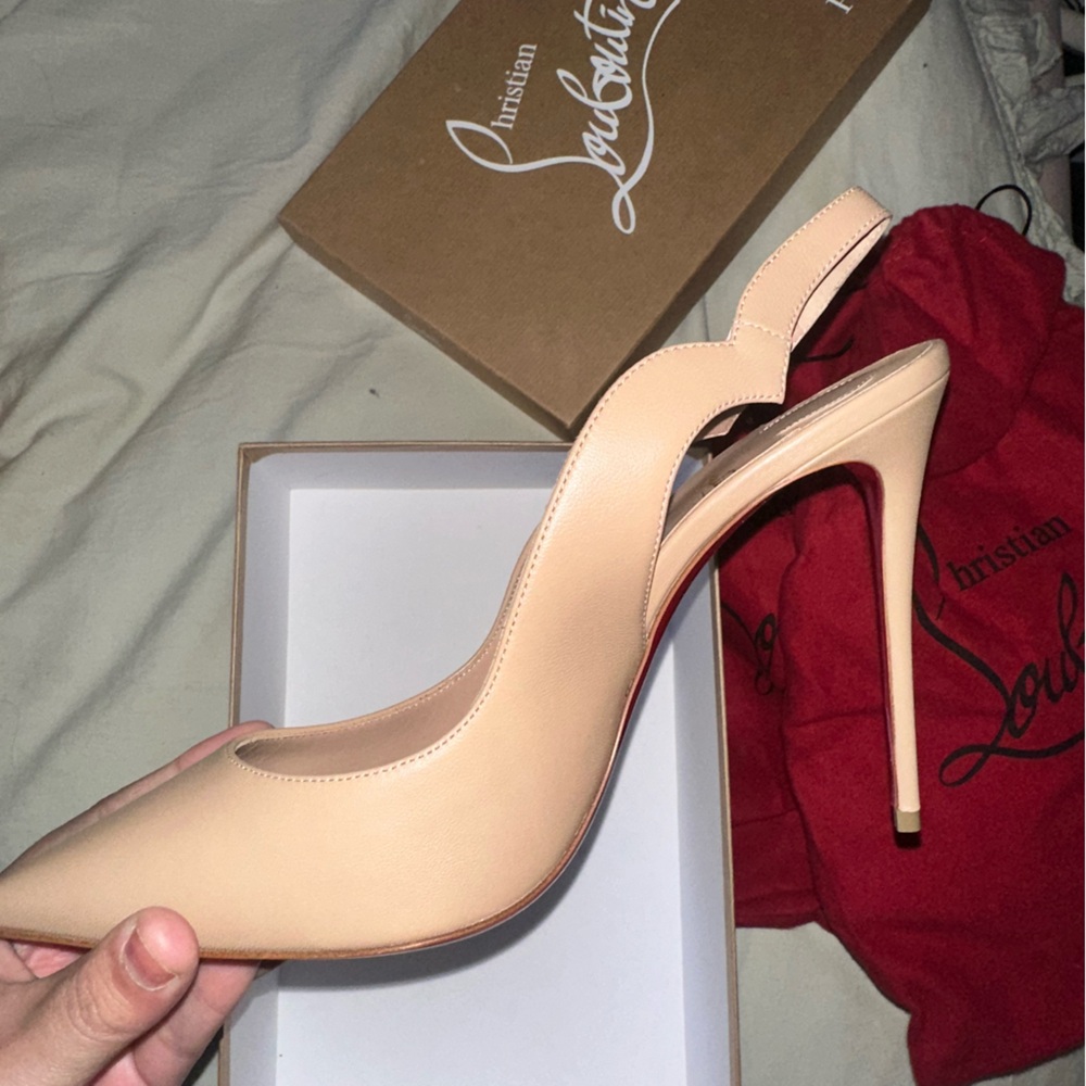 Christian Louboutin Hot Chick Sling 100